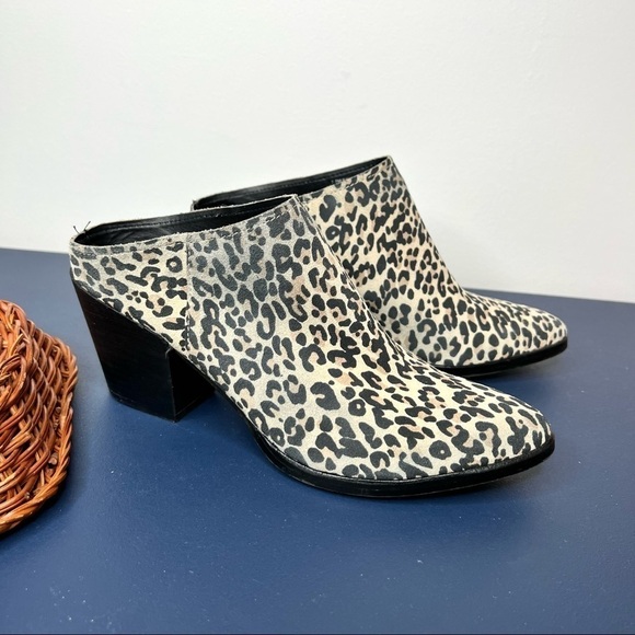 Dolce Vita Raven Leopard Cheetah Heeled Slip On Fall Boot Mule Shoe Size 7.5 - Picture 3 of 16